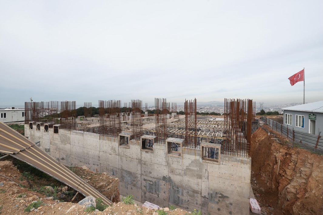 619208795_18555783523017071_8789343535407151625_n Başkan Büyükakın'dan Abdülhamit Han Cami ve Külliyesi inşaatında incelemelerde bulundu