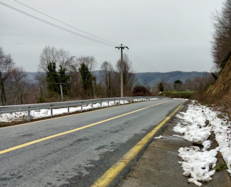 Screenshot_7-2 Sakarya’da Güvenli Ulaşım İçin Çelik Bariyer Çalışmaları Tamamlandı