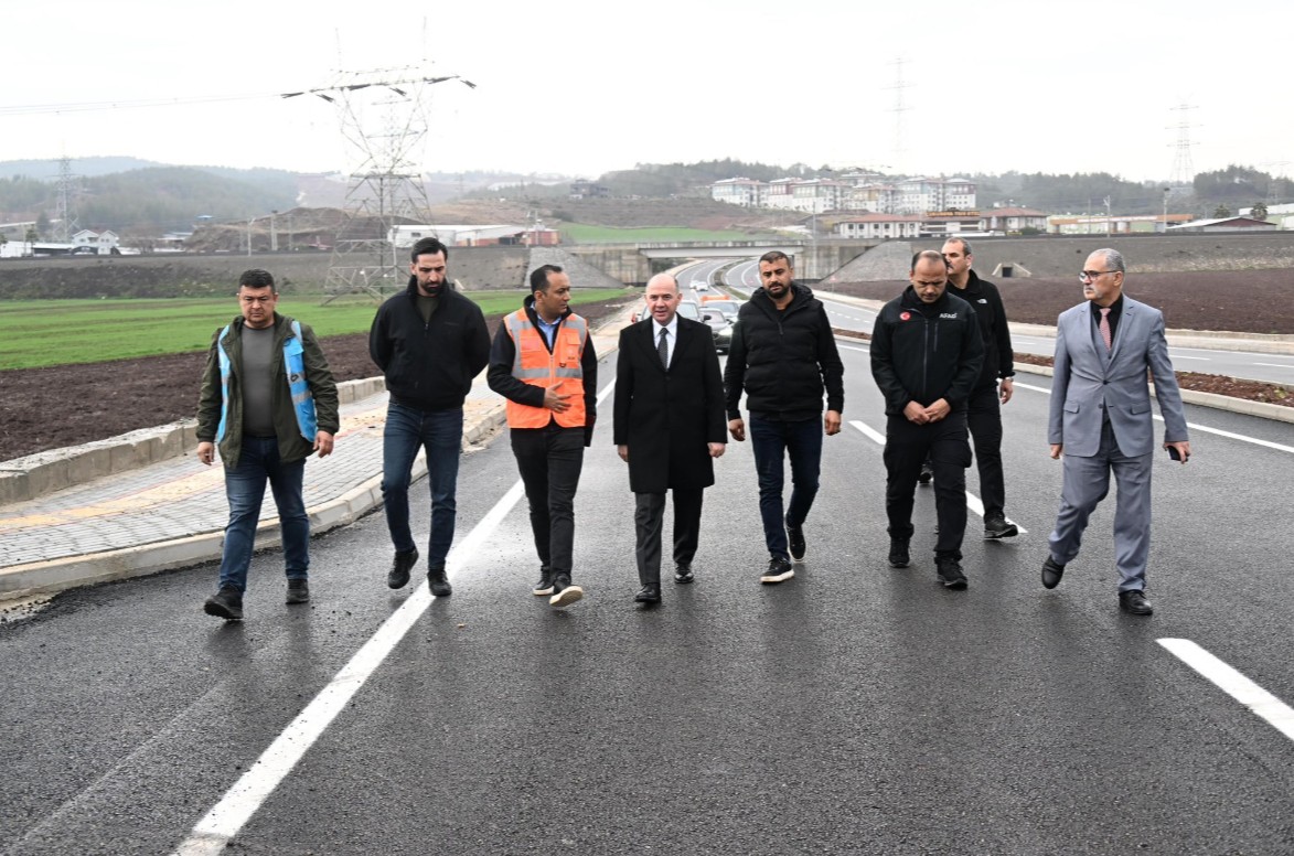 Screenshot_21 Osmaniye'de Hizmete Açılan Akyar Etap 2 TOKİ–D400 Bağlantı Yolunda İnceleme